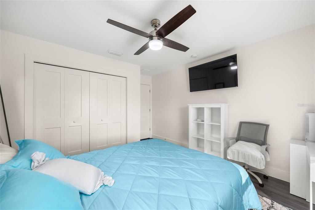 For Sale: $342,900 (3 beds, 2 baths, 1640 Square Feet)