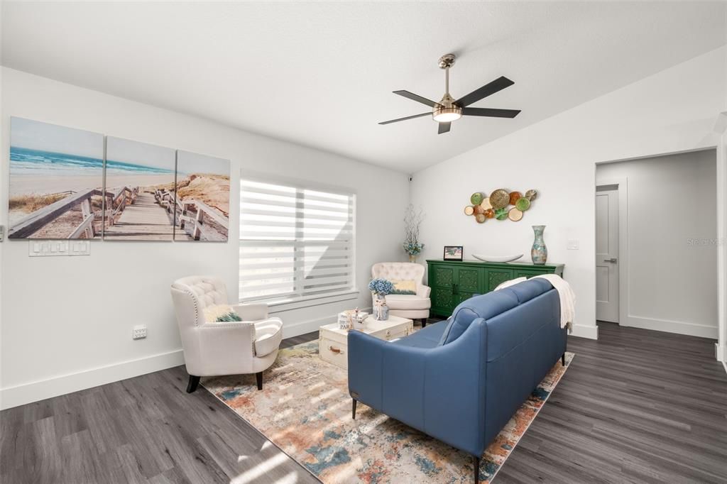 For Sale: $342,900 (3 beds, 2 baths, 1640 Square Feet)