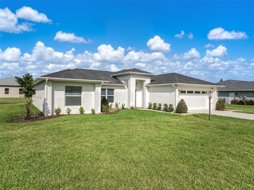 For Sale: $342,900 (3 beds, 2 baths, 1640 Square Feet)