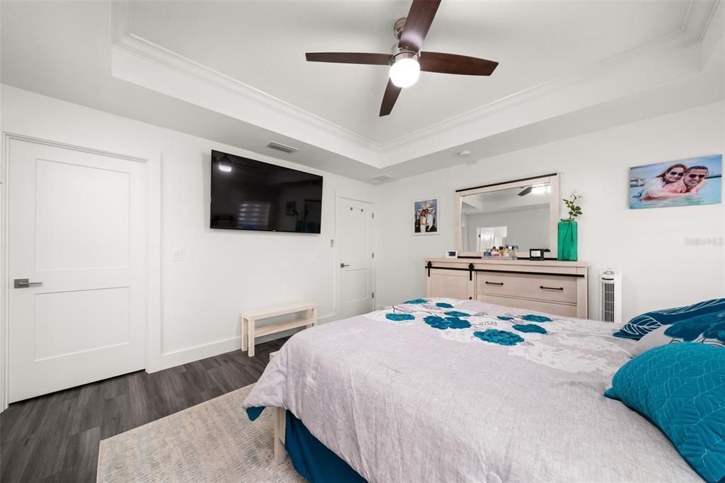 For Sale: $342,900 (3 beds, 2 baths, 1640 Square Feet)