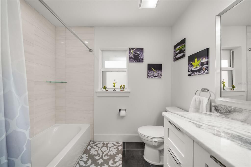 For Sale: $342,900 (3 beds, 2 baths, 1640 Square Feet)