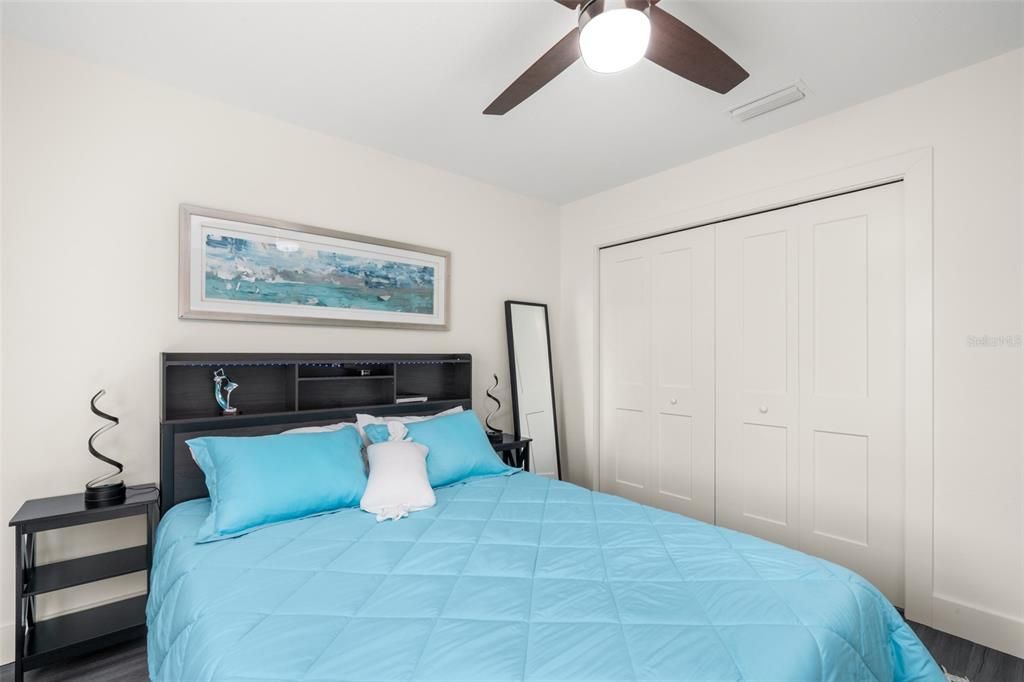 For Sale: $342,900 (3 beds, 2 baths, 1640 Square Feet)