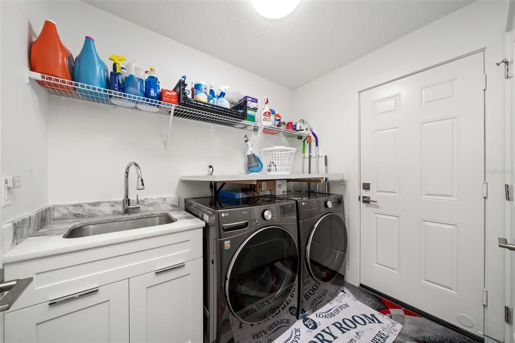 For Sale: $342,900 (3 beds, 2 baths, 1640 Square Feet)