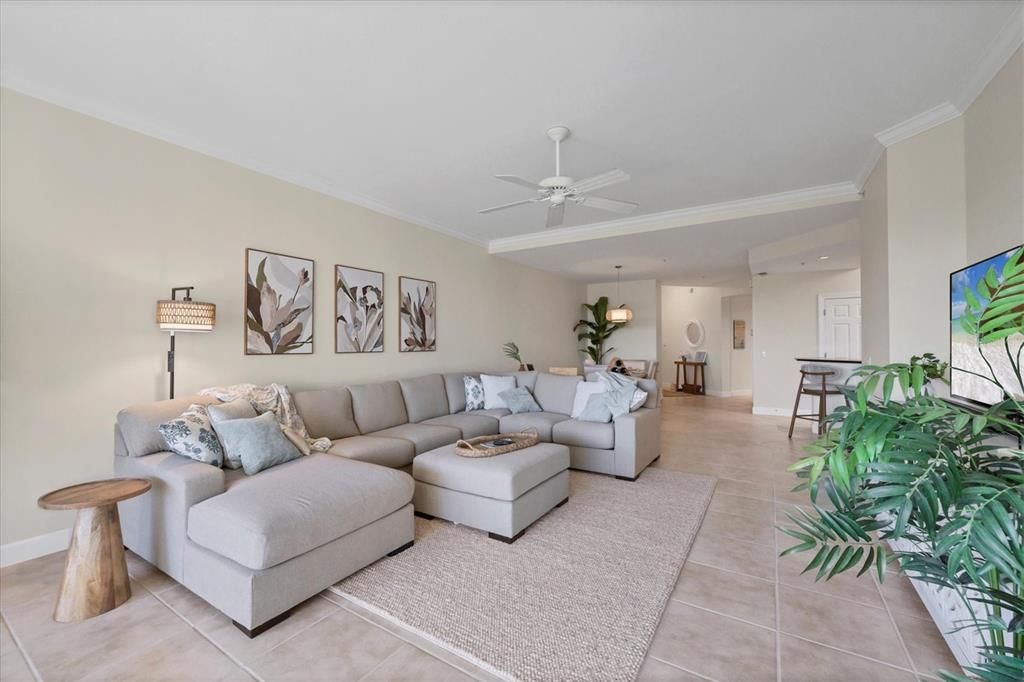 For Rent: $5,910 (3 beds, 2 baths, 2003 Square Feet)