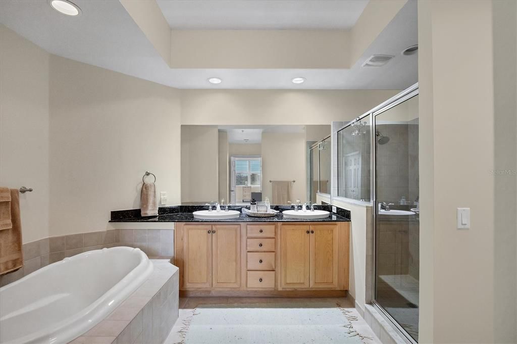 For Rent: $5,910 (3 beds, 2 baths, 2003 Square Feet)