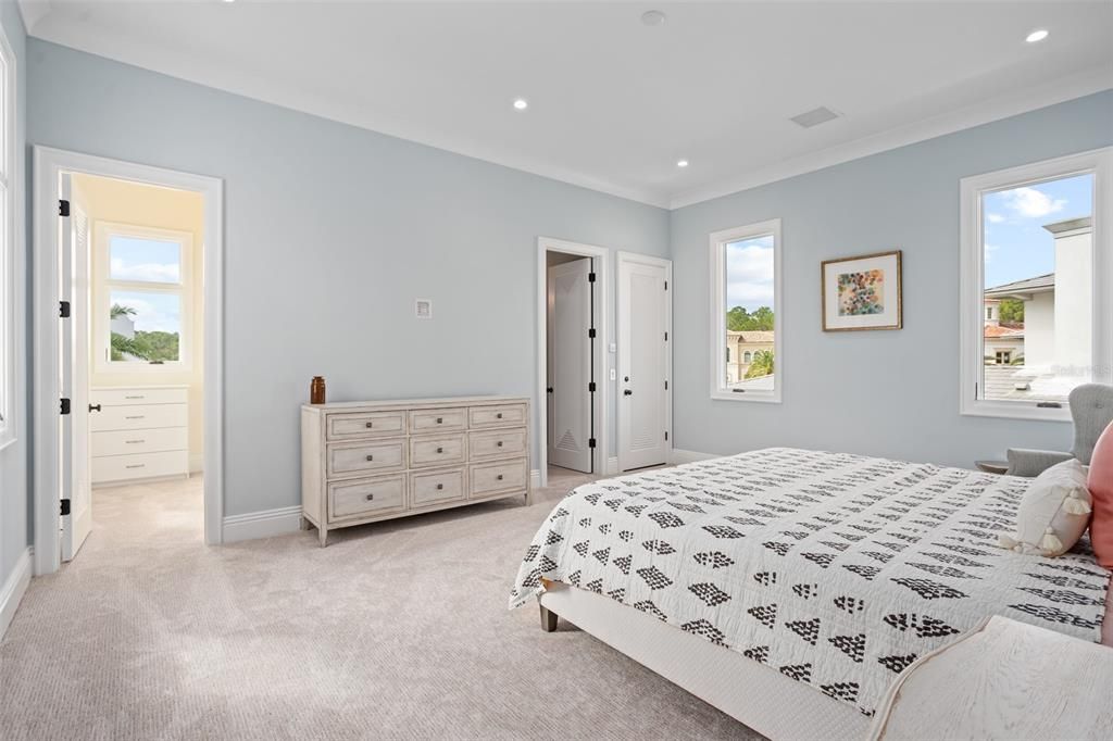 For Sale: $13,500,000 (5 beds, 6 baths, 6872 Square Feet)