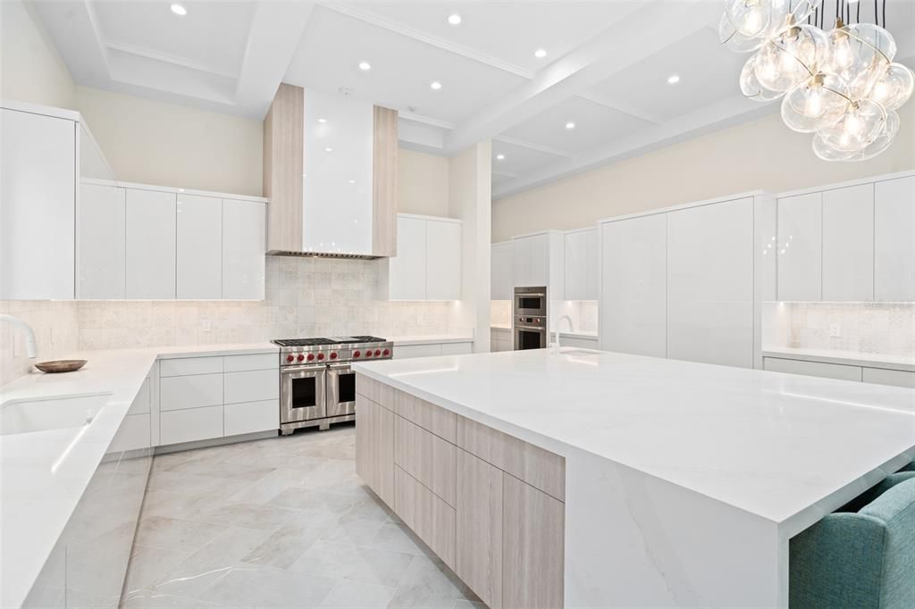 For Sale: $13,500,000 (5 beds, 6 baths, 6872 Square Feet)