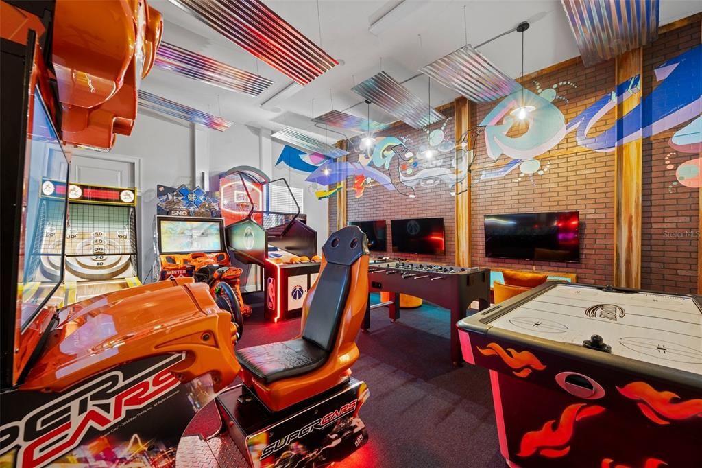 For Sale: $3,550,000 (10 beds, 10 baths, 8676 Square Feet)