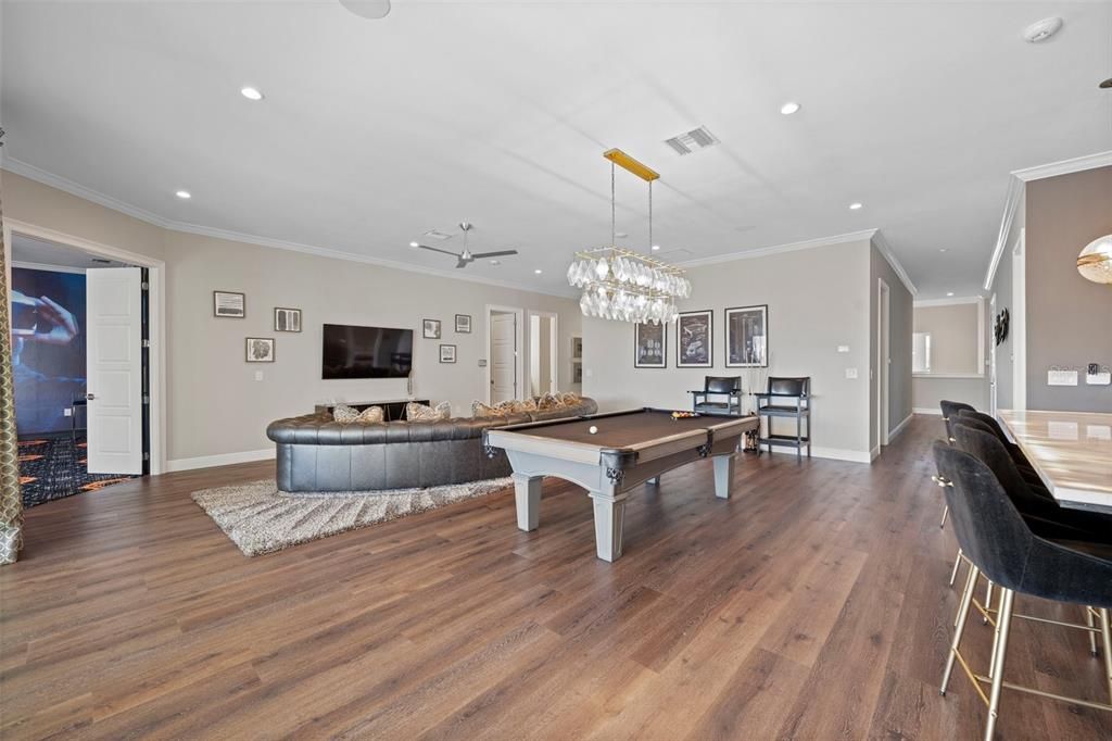 For Sale: $3,550,000 (10 beds, 10 baths, 8676 Square Feet)