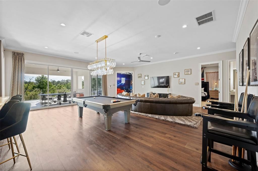 For Sale: $3,550,000 (10 beds, 10 baths, 8676 Square Feet)