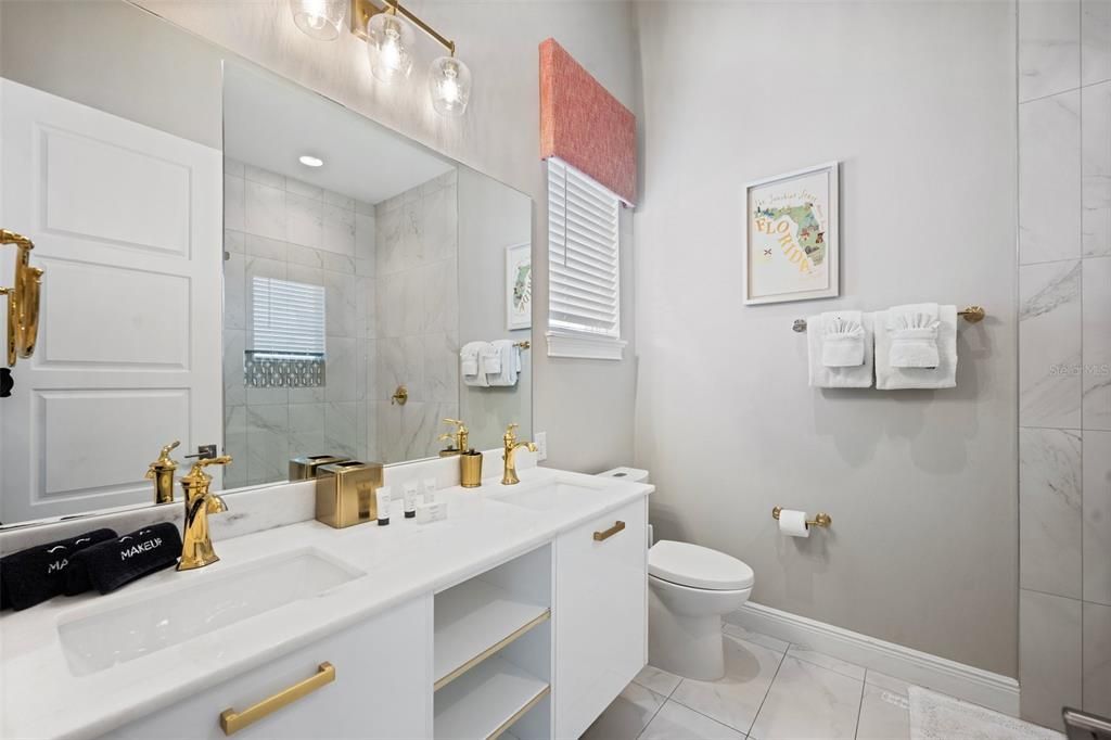 For Sale: $3,550,000 (10 beds, 10 baths, 8676 Square Feet)