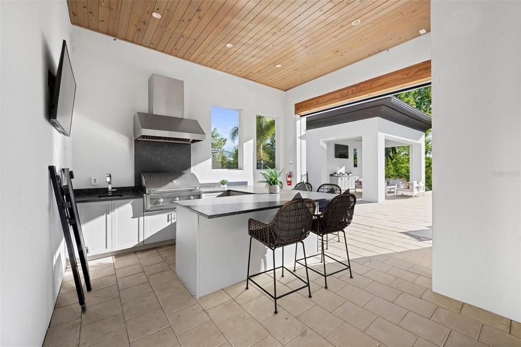 For Sale: $3,550,000 (10 beds, 10 baths, 8676 Square Feet)