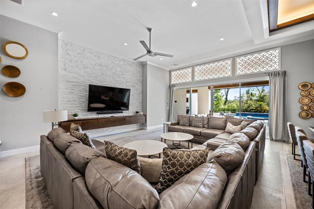 For Sale: $3,550,000 (10 beds, 10 baths, 8676 Square Feet)