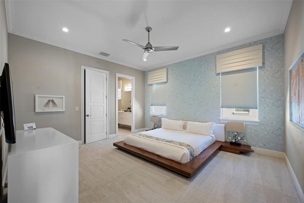 For Sale: $3,550,000 (10 beds, 10 baths, 8676 Square Feet)