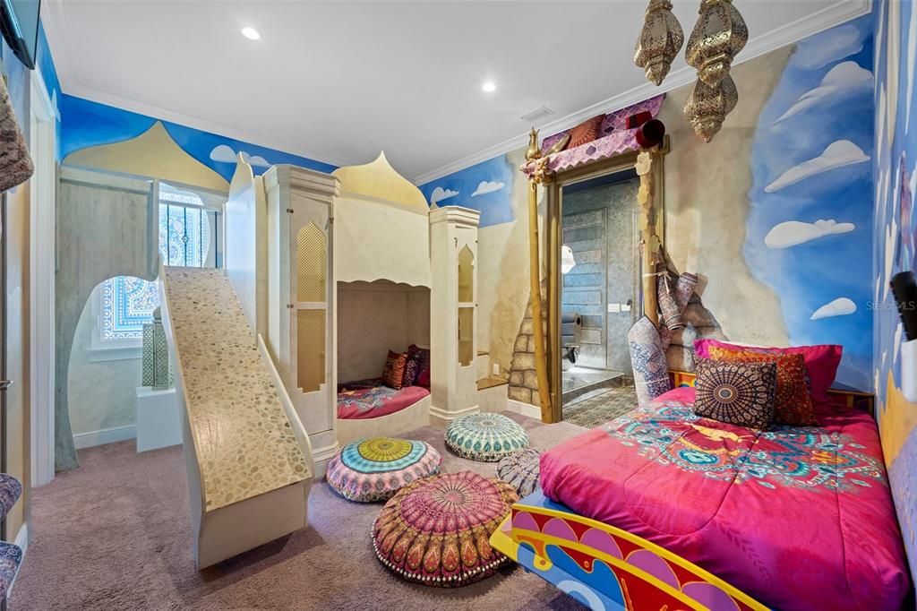 For Sale: $3,550,000 (10 beds, 10 baths, 8676 Square Feet)