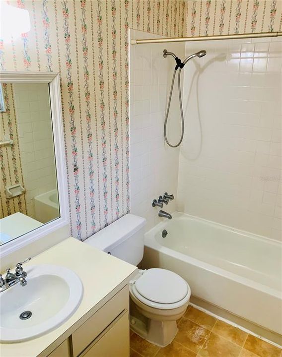 На продажу: $260,000 (2 спален, 2 ванн, 1410 Квадратных фут)