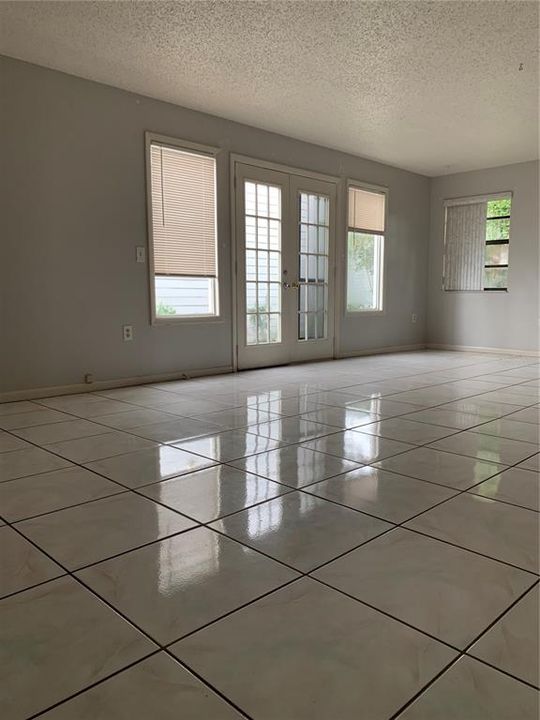 На продажу: $260,000 (2 спален, 2 ванн, 1410 Квадратных фут)