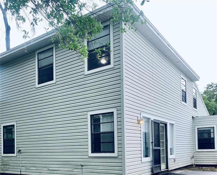 На продажу: $260,000 (2 спален, 2 ванн, 1410 Квадратных фут)