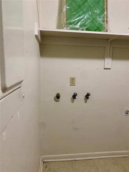 На продажу: $260,000 (2 спален, 2 ванн, 1410 Квадратных фут)