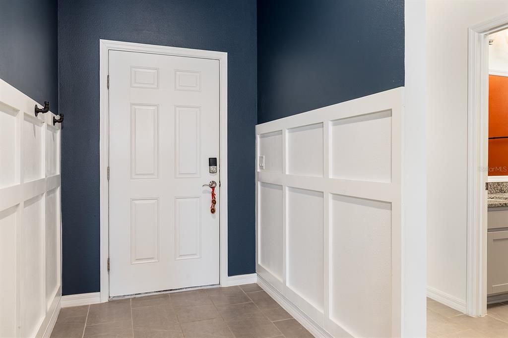 Под контрактом: $300,000 (3 спален, 2 ванн, 1781 Квадратных фут)