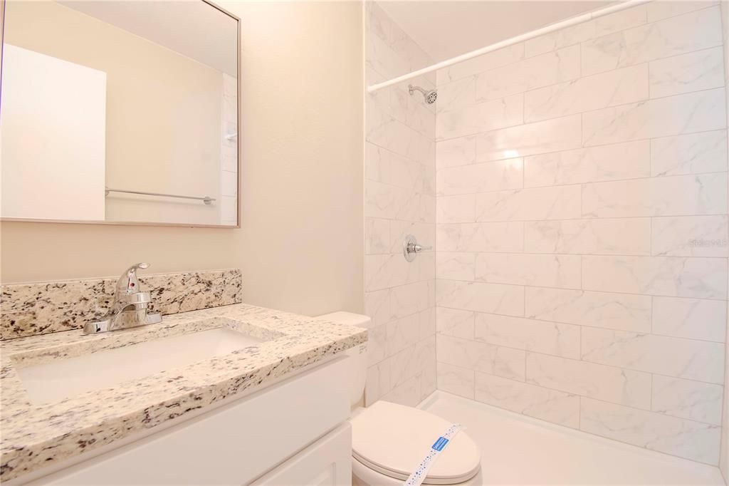 Activo con contrato: $925,000 (12 camas, 0 baños, 5508 Pies cuadrados)