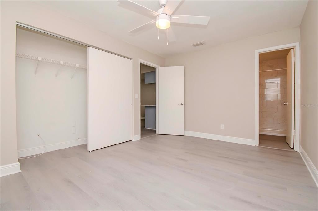 Activo con contrato: $925,000 (12 camas, 0 baños, 5508 Pies cuadrados)