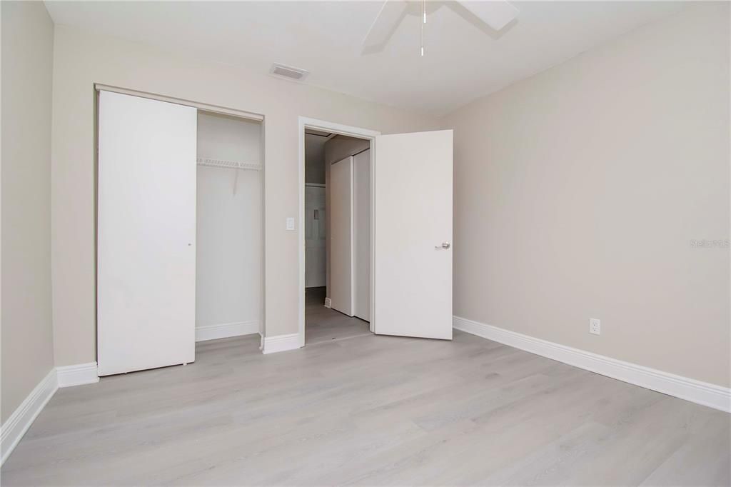 Activo con contrato: $925,000 (12 camas, 0 baños, 5508 Pies cuadrados)