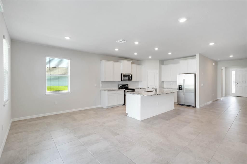 For Rent: $2,850 (4 beds, 2 baths, 2036 Square Feet)