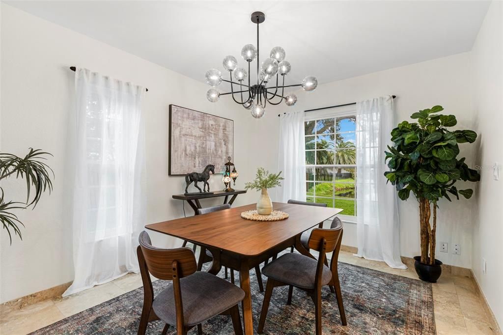 待售: $825,000 (3 贝兹, 3 浴室, 2070 平方英尺)