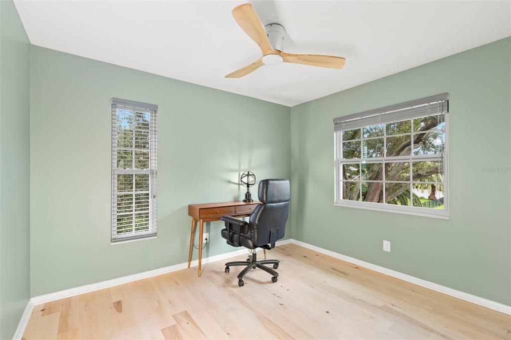 待售: $825,000 (3 贝兹, 3 浴室, 2070 平方英尺)