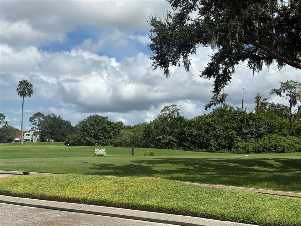 合同活跃: $449,900 (4 贝兹, 3 浴室, 2184 平方英尺)