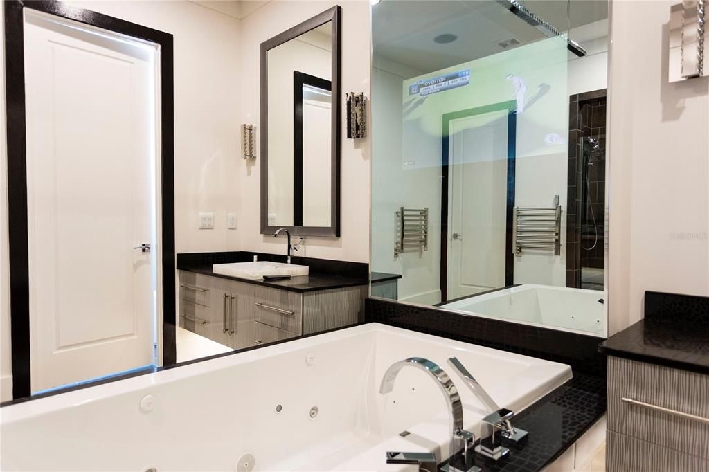 For Sale: $9,000,000 (10 beds, 11 baths, 14546 Square Feet)