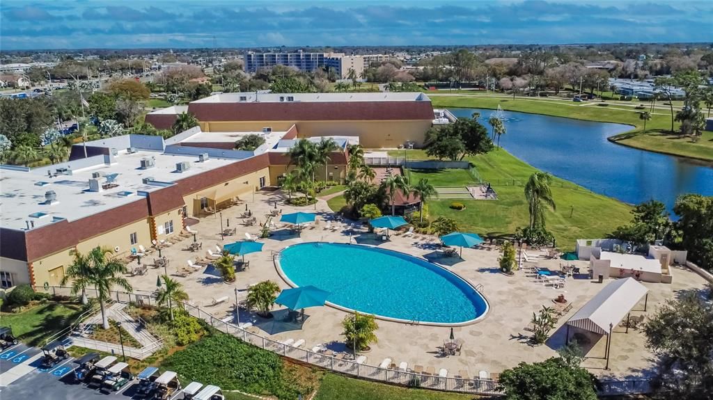 合同活跃: $139,900 (2 贝兹, 2 浴室, 984 平方英尺)