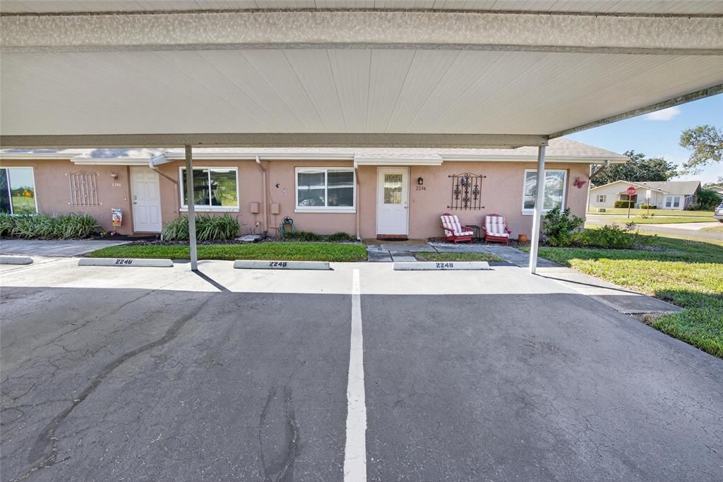 合同活跃: $139,900 (2 贝兹, 2 浴室, 984 平方英尺)