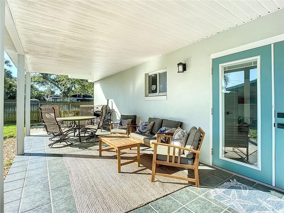 For Rent: $3,500 (3 beds, 2 baths, 1535 Square Feet)