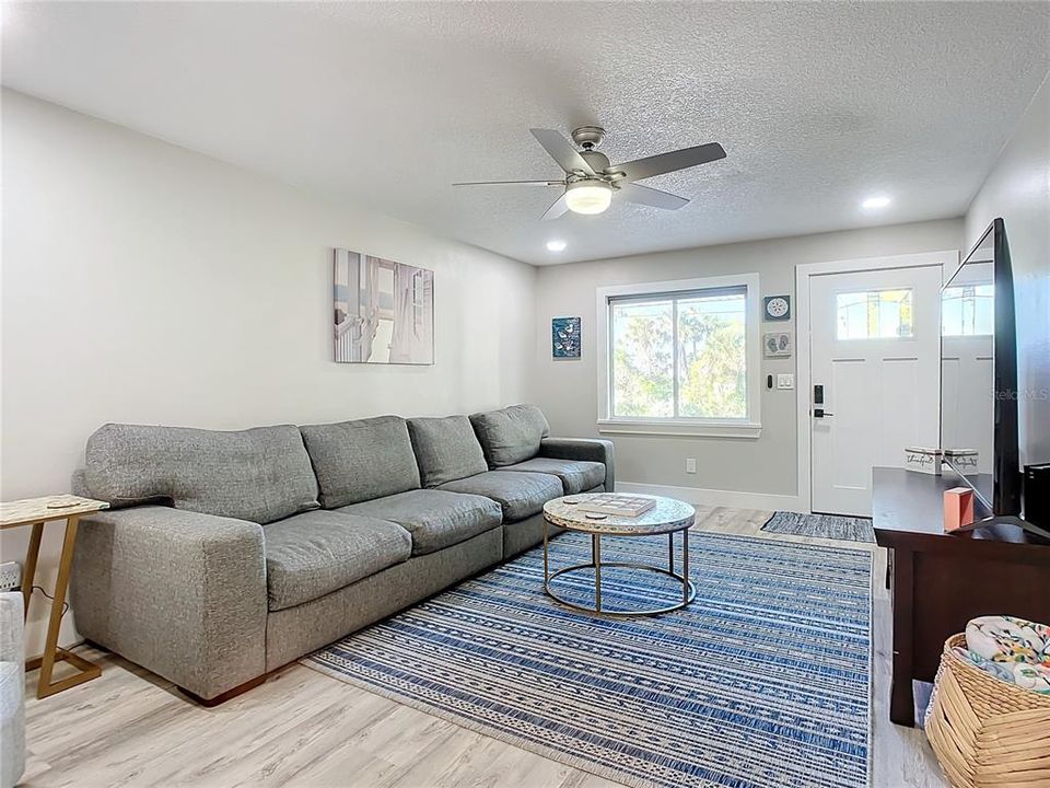 For Rent: $3,500 (3 beds, 2 baths, 1535 Square Feet)