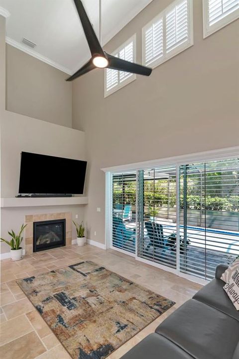 En Venta: $974,900 (3 camas, 3 baños, 3634 Pies cuadrados)