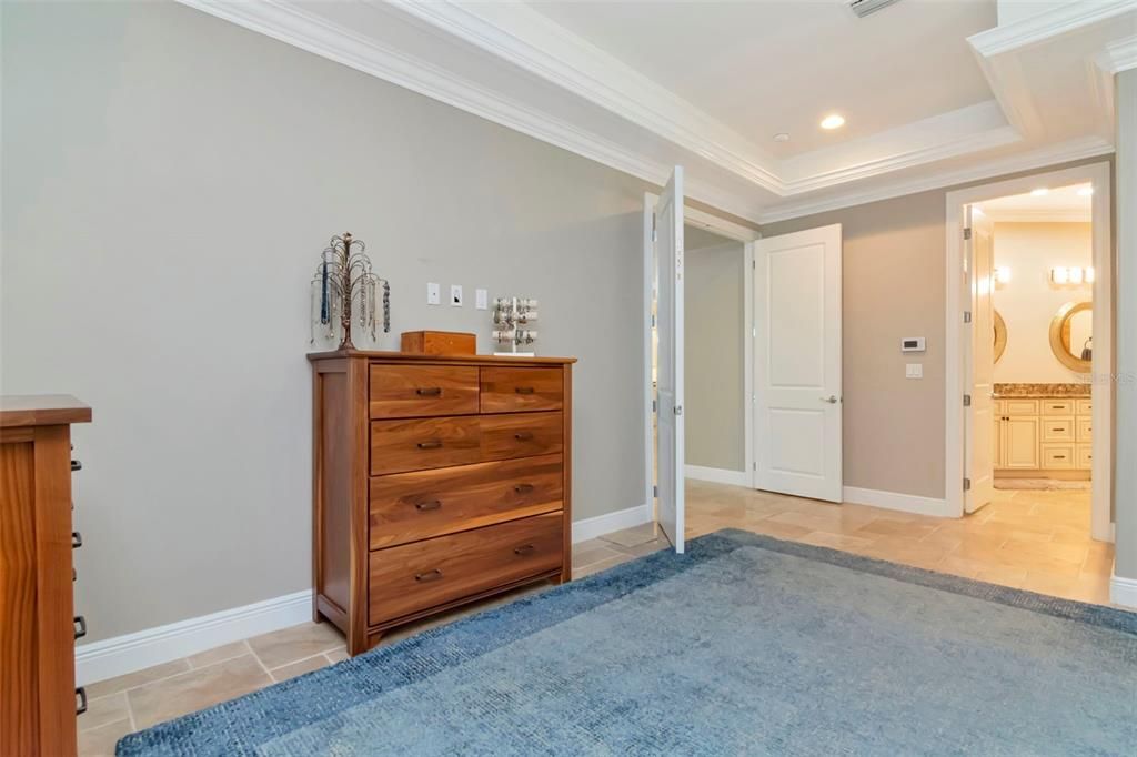 En Venta: $974,900 (3 camas, 3 baños, 3634 Pies cuadrados)