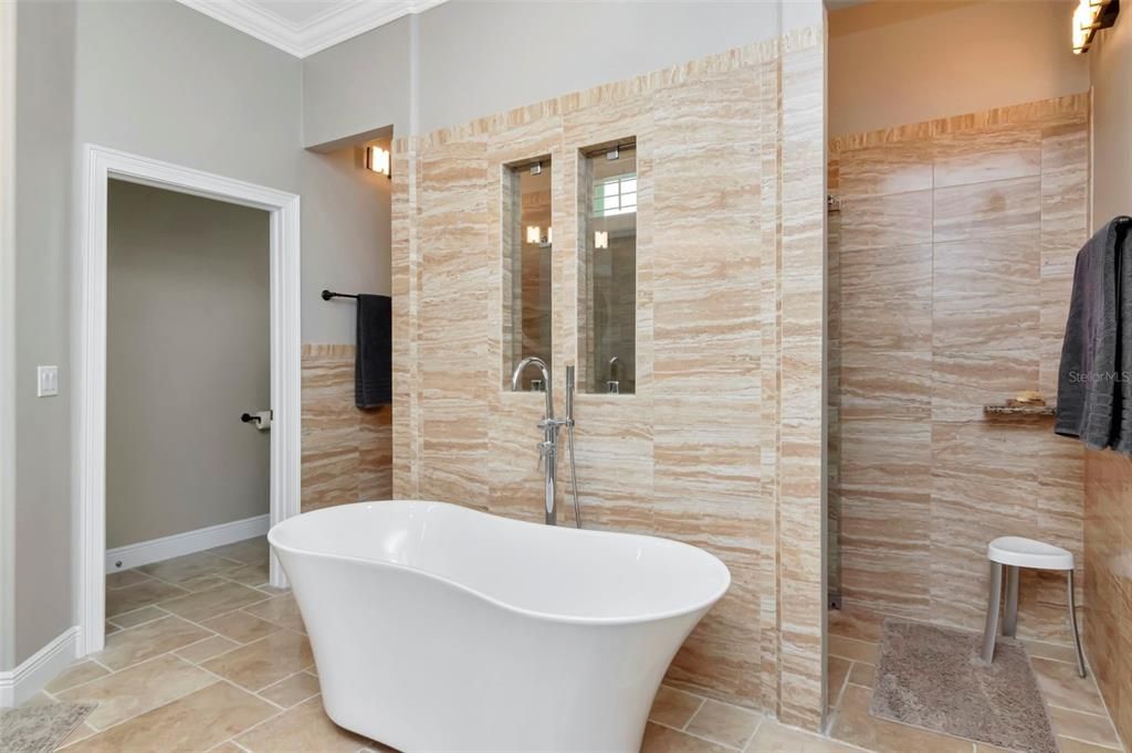 En Venta: $974,900 (3 camas, 3 baños, 3634 Pies cuadrados)