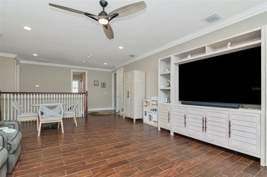 En Venta: $974,900 (3 camas, 3 baños, 3634 Pies cuadrados)