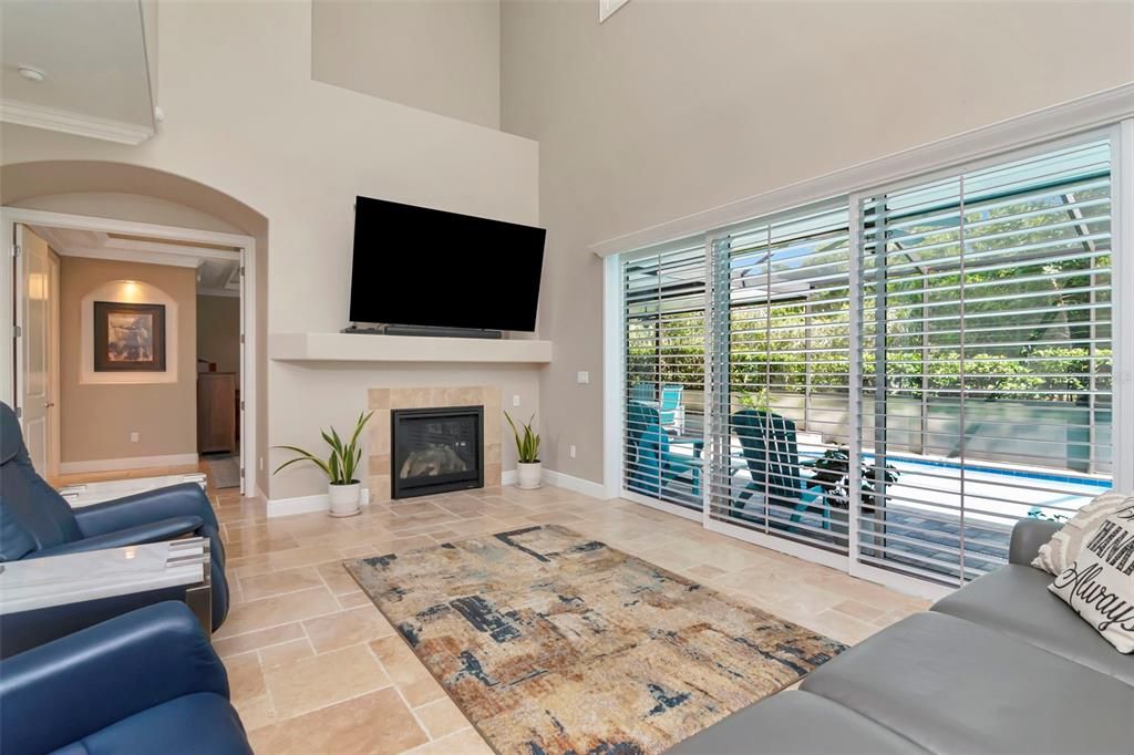 En Venta: $974,900 (3 camas, 3 baños, 3634 Pies cuadrados)