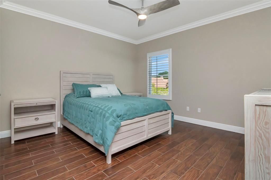 En Venta: $974,900 (3 camas, 3 baños, 3634 Pies cuadrados)