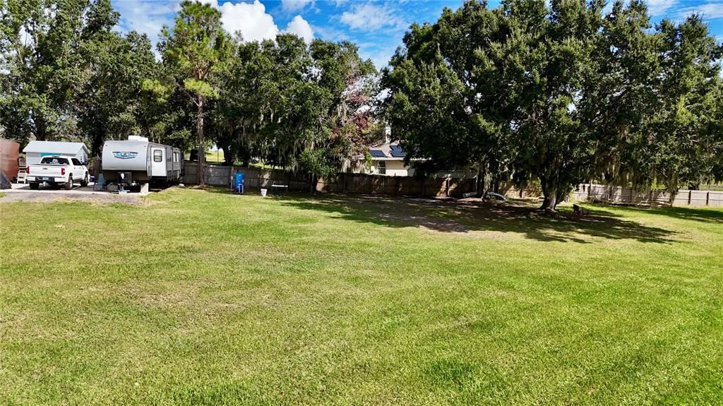 En Venta: $250,000 (3.99 acres)