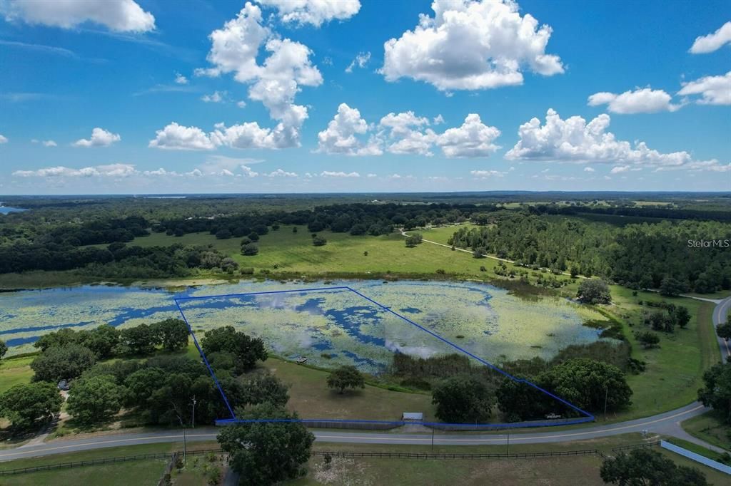 En Venta: $250,000 (3.99 acres)