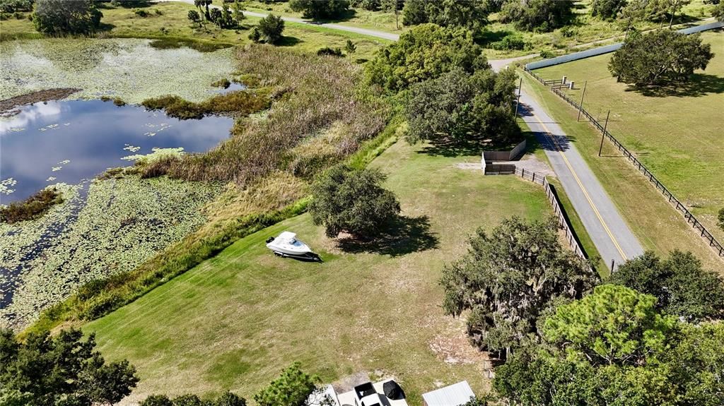 En Venta: $250,000 (3.99 acres)