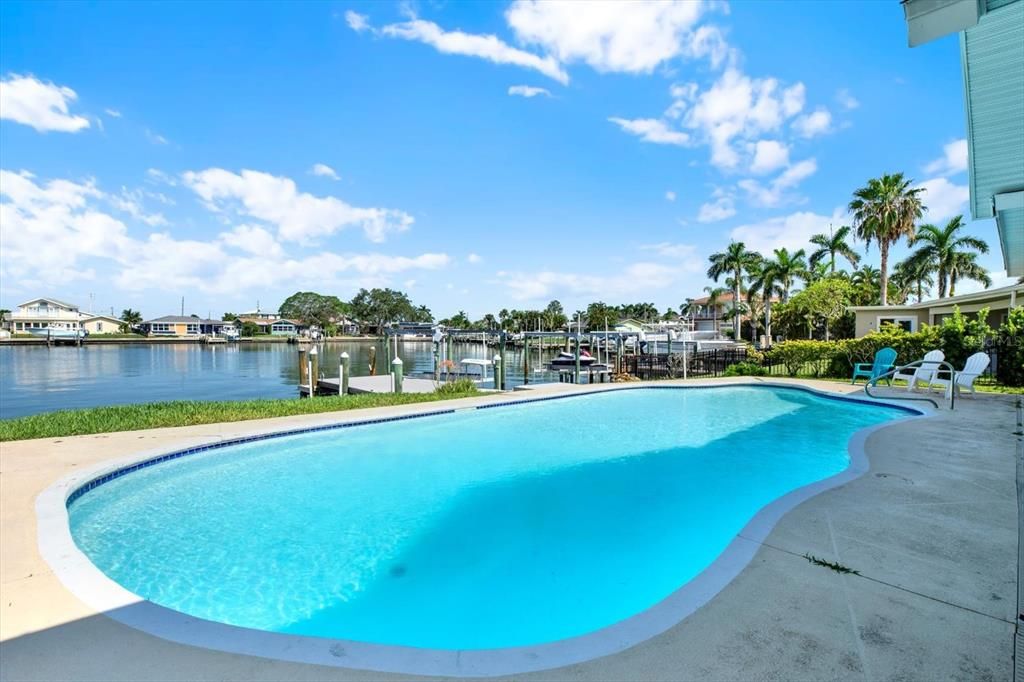 Active With Contract: $1,245,000 (3 beds, 2 baths, 1968 Square Feet)