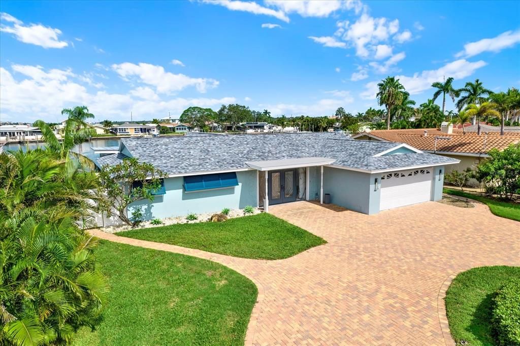 Active With Contract: $1,245,000 (3 beds, 2 baths, 1968 Square Feet)