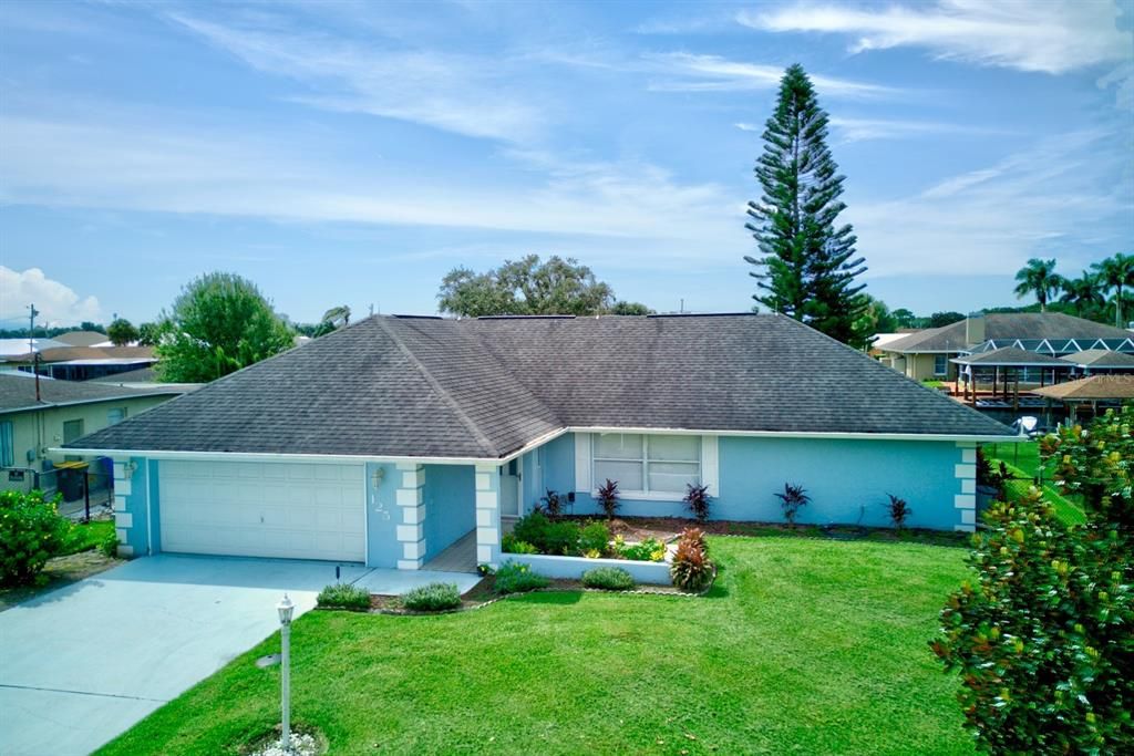 For Sale: $480,000 (2 beds, 2 baths, 1712 Square Feet)