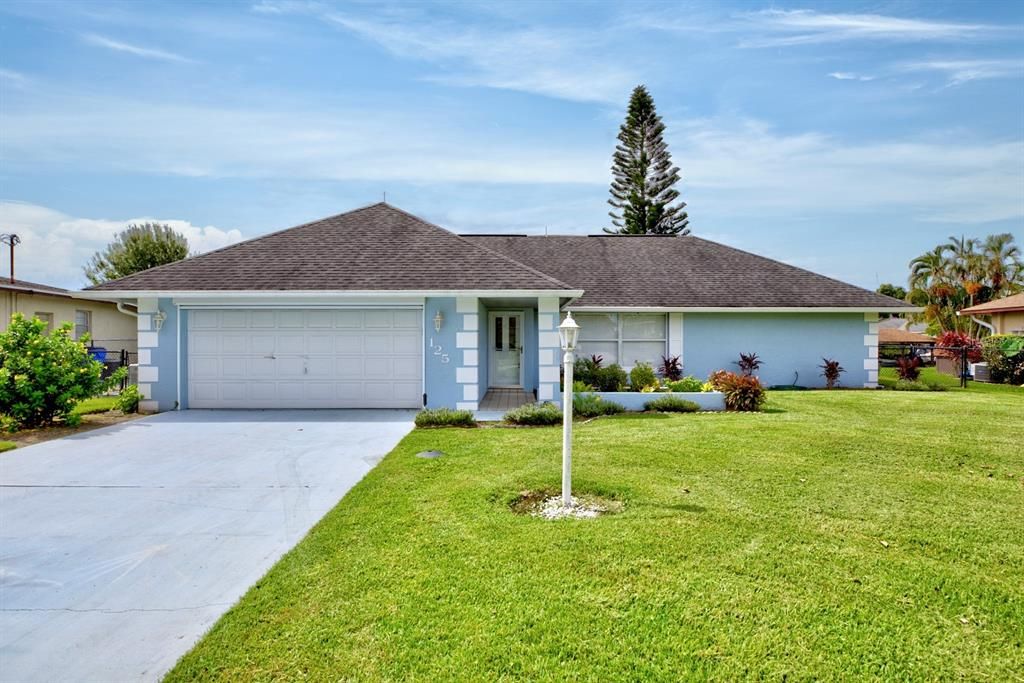 For Sale: $480,000 (2 beds, 2 baths, 1712 Square Feet)