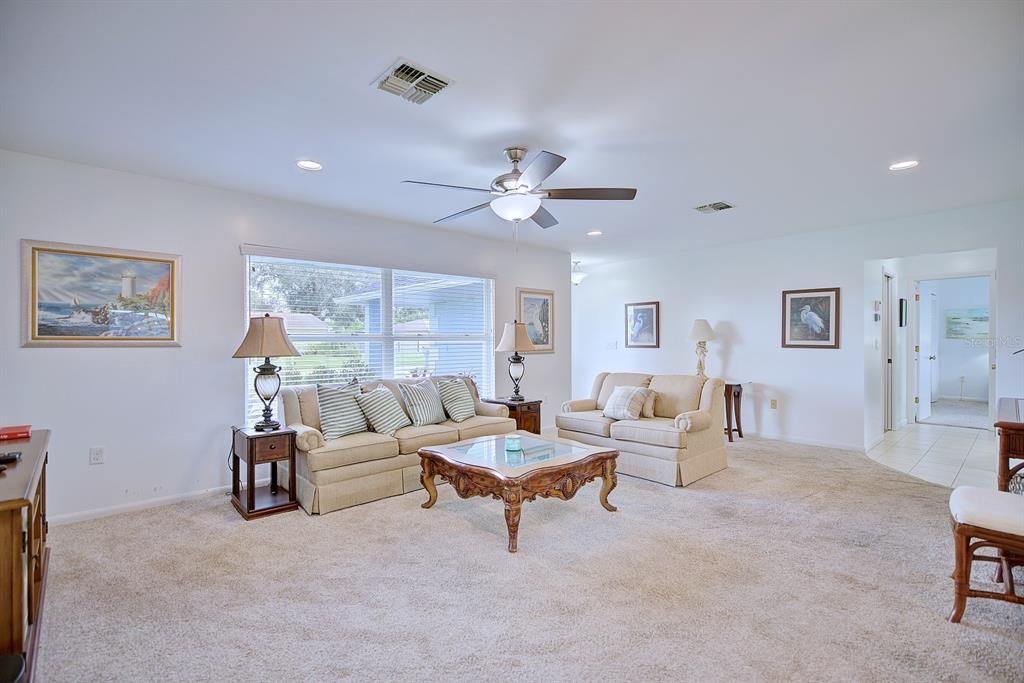 For Sale: $480,000 (2 beds, 2 baths, 1712 Square Feet)